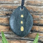22ct Natural NZ West Coast Three Gold & Stone Pendant