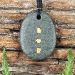 22ct Natural NZ West Coast Three Gold & Stone Pendant